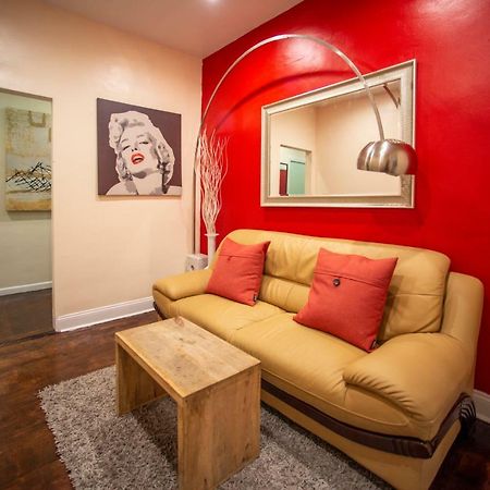 Private Room In A Shared Apartment 15 Minutes To Times Square! New York Buitenkant foto