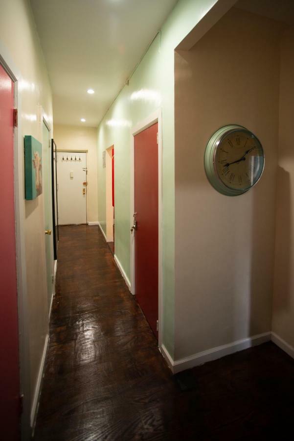 Private Room In A Shared Apartment 15 Minutes To Times Square! New York Buitenkant foto