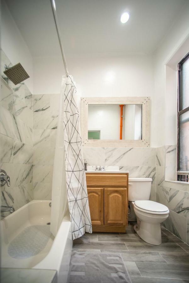 Private Room In A Shared Apartment 15 Minutes To Times Square! New York Buitenkant foto
